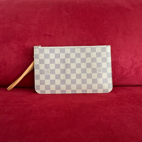 Louis Vuitton Neutrals Coated Canvas Clutch Women - Picture 8 of 12